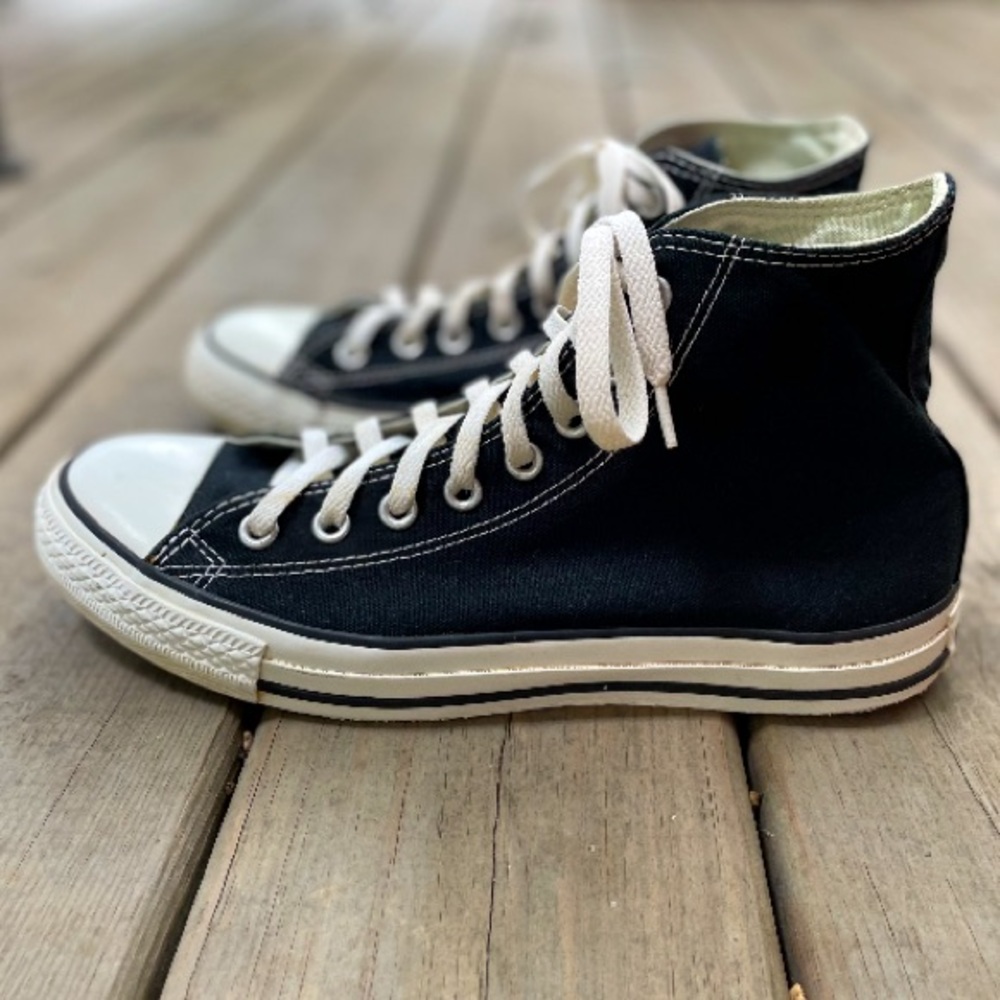 Black and White Mens Converse